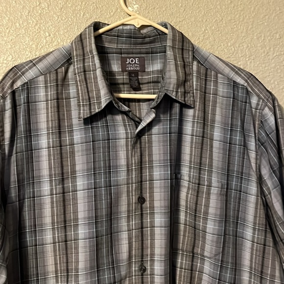 Joseph Abboud men short sleeve button front shirt - Picture 2 of 4